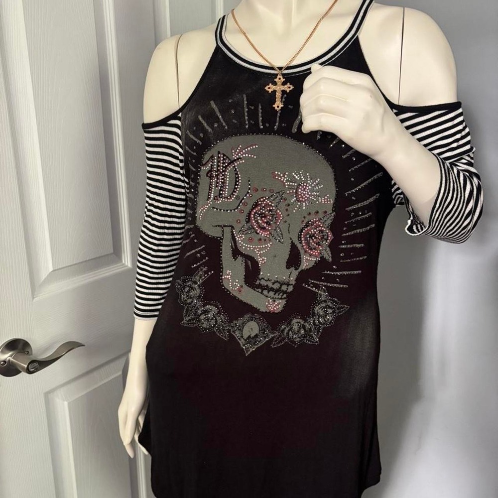 Harley Davidson Cold Shoulder Skull Graphic Top